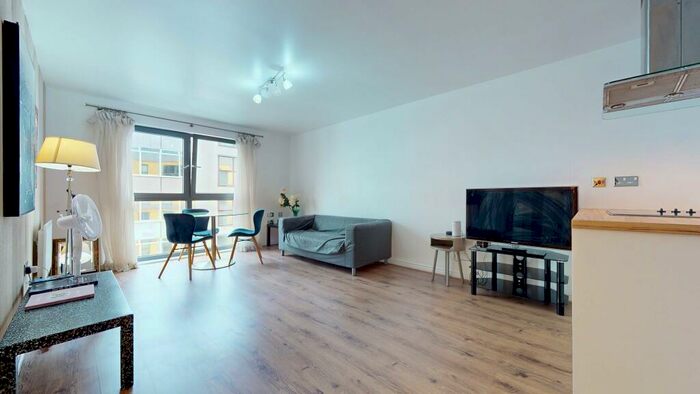 2 Bedroom Flat To Rent In Oval Road, NW1