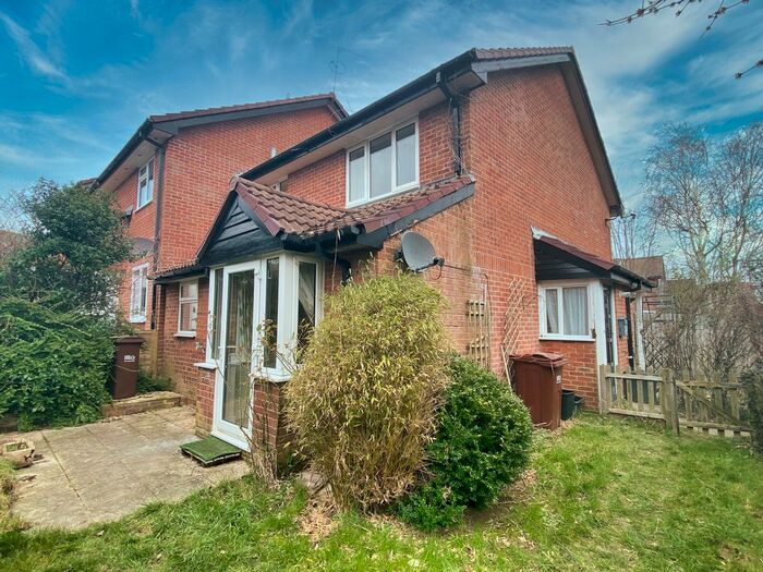 2 Bedroom End Of Terrace House To Rent In Furnace Way, Uckfield, TN22