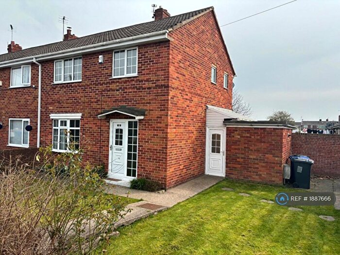 3 Bedroom Semi-Detached House To Rent In Church Balk, Thorne, Doncaster, DN8