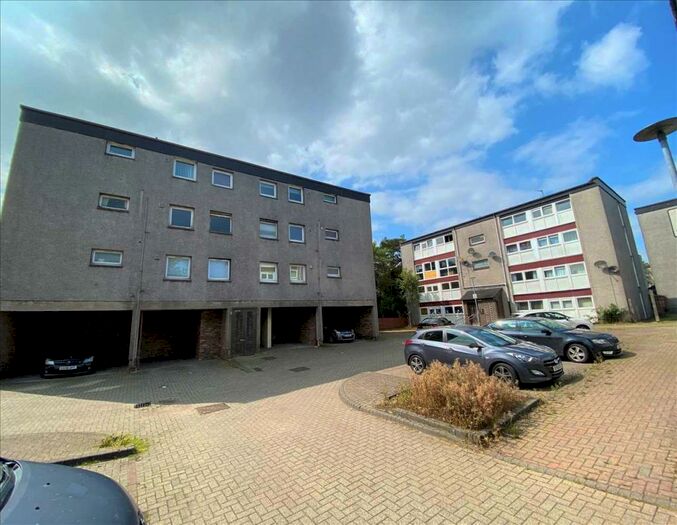 3 Bedroom Apartment To Rent In Glenacre Road, Cumbernauld, G67