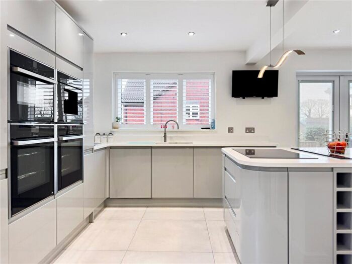 4 Bedroom Detached House For Sale In Selah Drive, Swanley, Kent, BR8