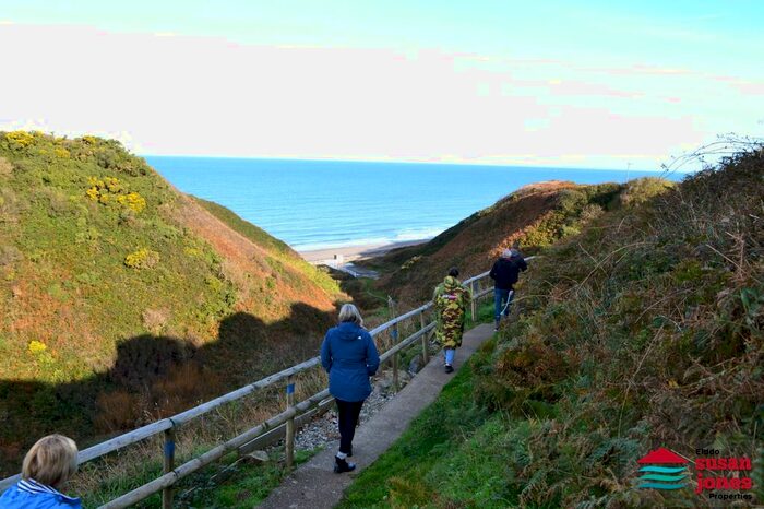 3 Bedroom Mobile/park Home For Sale In Nefyn, Pwllheli, LL53