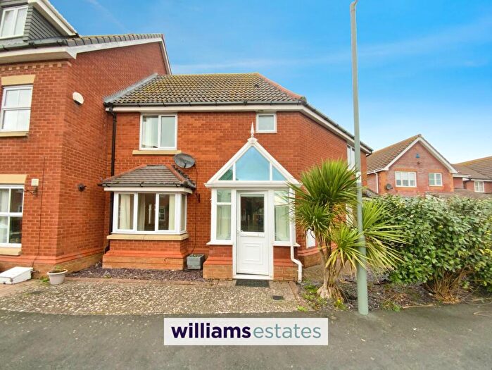 3 Bedroom Semi-Detached House For Sale In Rhodfa Wyn, Prestatyn, LL19