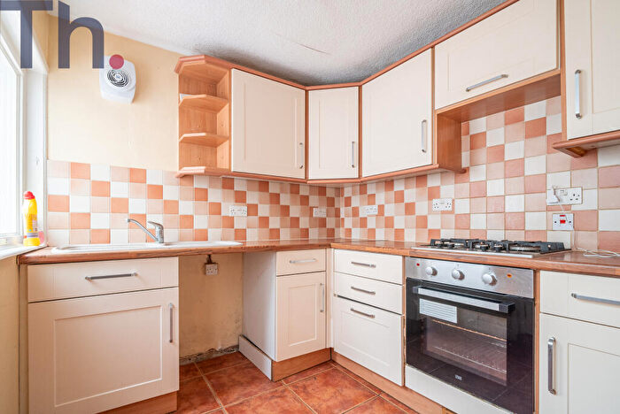 2 Bedroom End Of Terrace House For Sale In Carisbrooke, Newport, Isle Of Wight, PO30