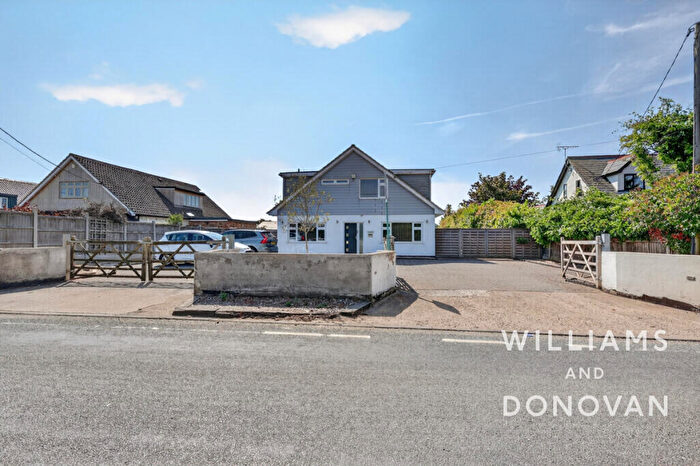 3 Bedroom Detached House For Sale In Burnt Mills Road, North Benfleet, SS12