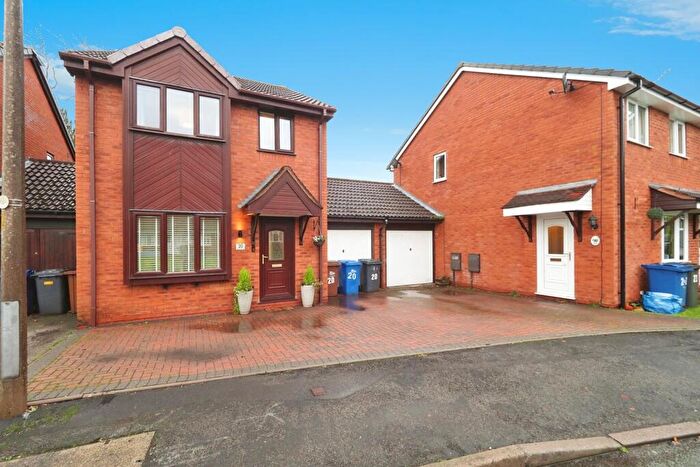 3 Bedroom Link Detached House For Sale In Goodwood Close, Stretton, Burton-on-Trent, Staffordshire, DE13