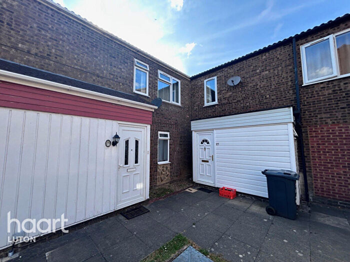 3 Bedroom Terraced House To Rent In Elgar Path, Luton, LU2