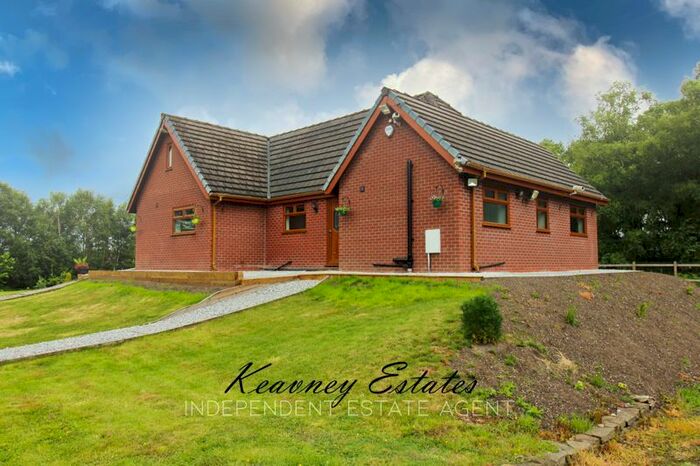 3 Bedroom Detached Bungalow For Sale In Elmholme, Astley Moss, M29