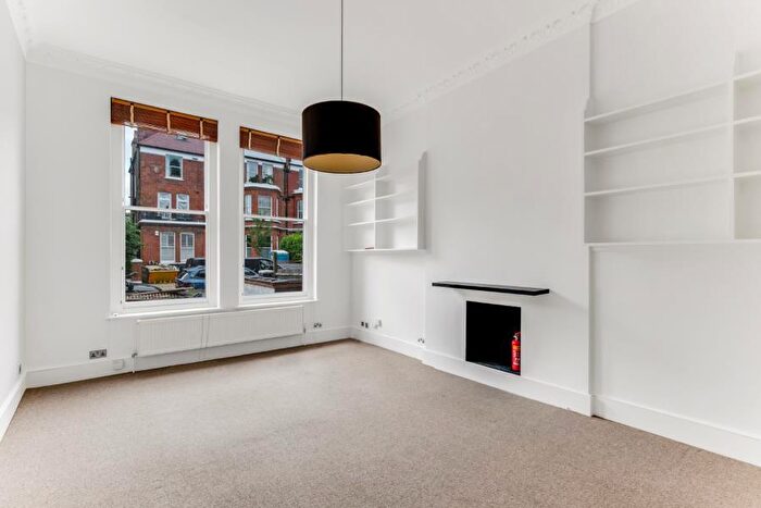 1 Bedroom Flat To Rent In Canfield Gardens, South Hampstead, NW6