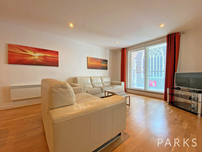 3 Bedroom Apartment To Rent In Avalon Buildings, West Street, Brighton, East Sussex, BN1