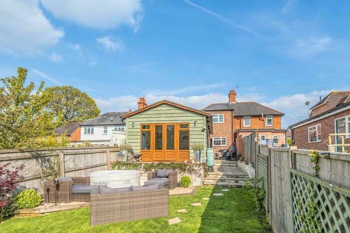 4 Bedroom Semi-Detached House To Rent In Ball Hill, Hampshire, RG20