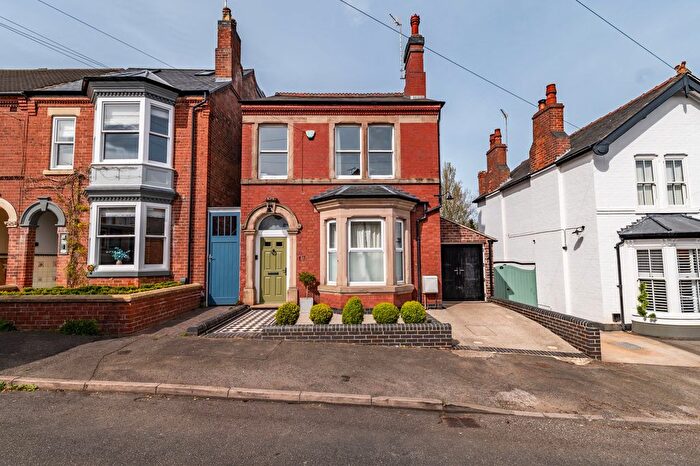 4 Bedroom Detached House For Sale In Osborne Street, Burton-On-Trent, DE15