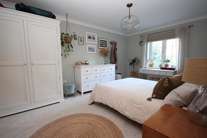 2 Bedroom Apartment For Sale In Warren Road, Alum Chine, BH4