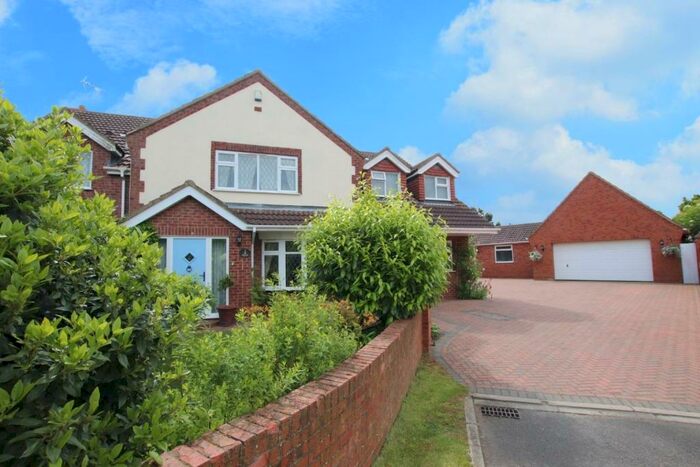 5 Bedroom Detached House For Sale In Windsor Grove, Goxhill, DN19