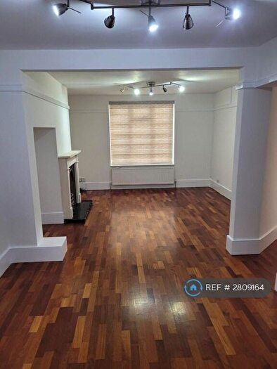 2 Bedroom Terraced House To Rent In Dagenham, Dagenham, RM8