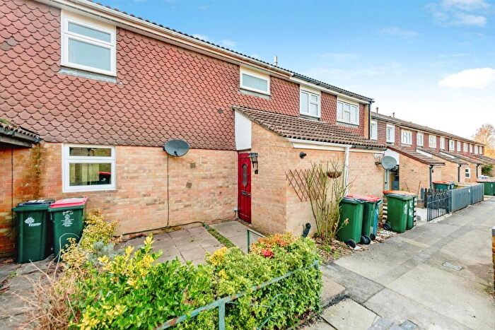 3 Bedroom Terraced House For Sale In Ambleside Close, Ifield, Crawley, RH11