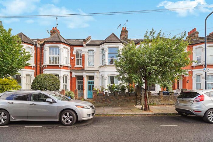 2 Bedroom Flat For Sale In Leighton Gardens, Kensal Rise, NW10