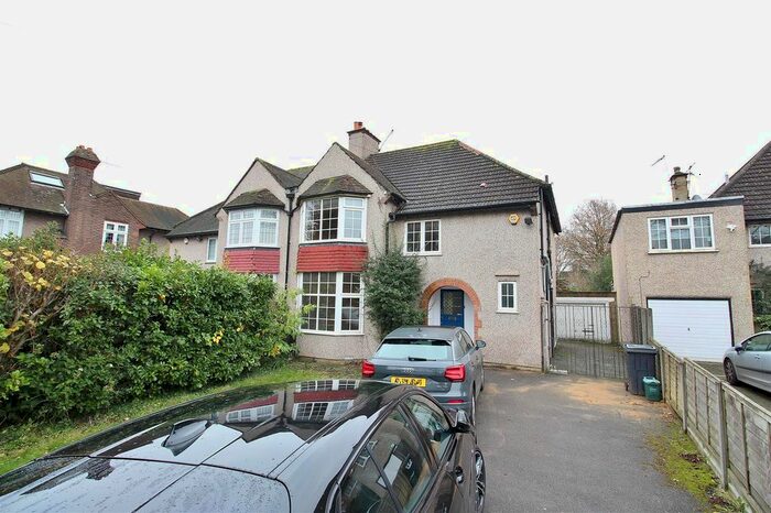 3 Bedroom Semi-Detached House To Rent In Jersey Road, Osterley, Isleworth, TW7