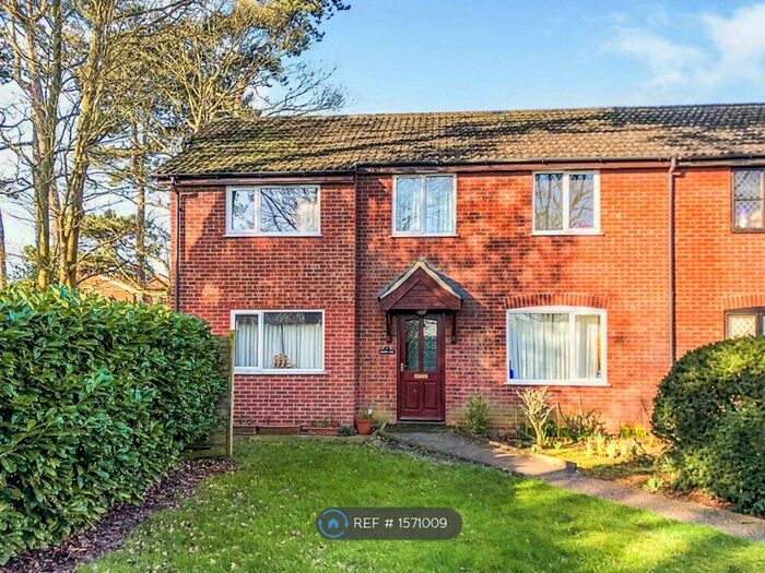 5 Bedroom Semi-Detached House To Rent In William Armstrong Close, Elmswell, Bury St. Edmunds, IP30