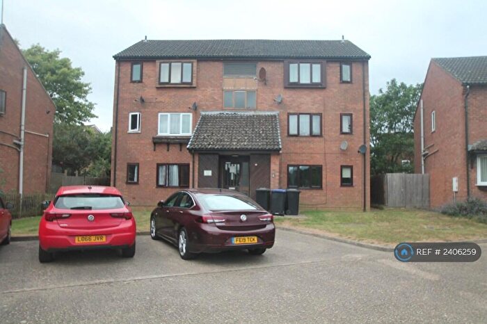 1 Bedroom Flat To Rent In Chedworth Close, Northampton, NN3