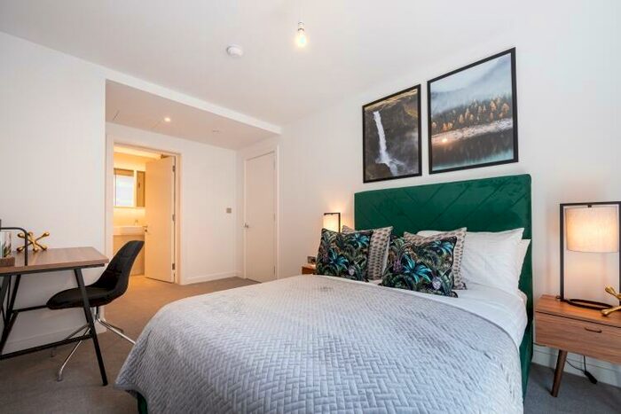2 Bedroom Apartment To Rent In Manchester New Square Whitworth Street Manchest, M1