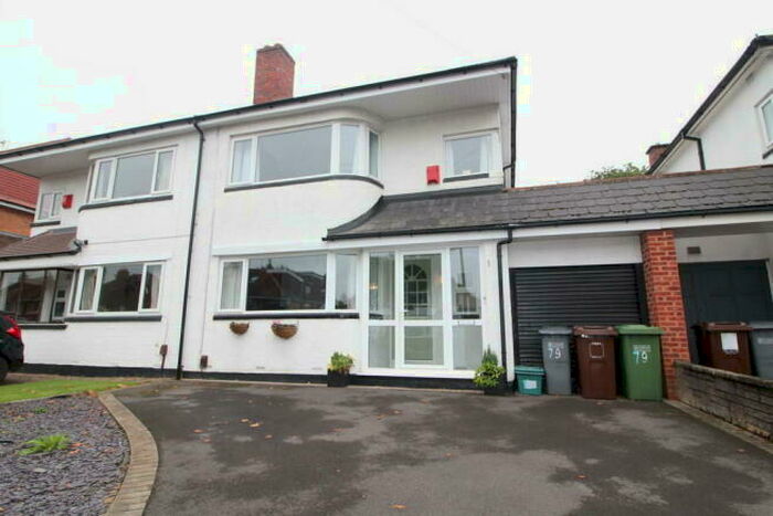 4 Bedroom Semi-Detached House To Rent In Falstaff Road, B90