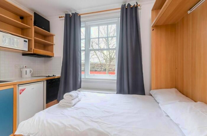 Studio To Rent In Fulham Palace Road, Hammersmith, London, W6