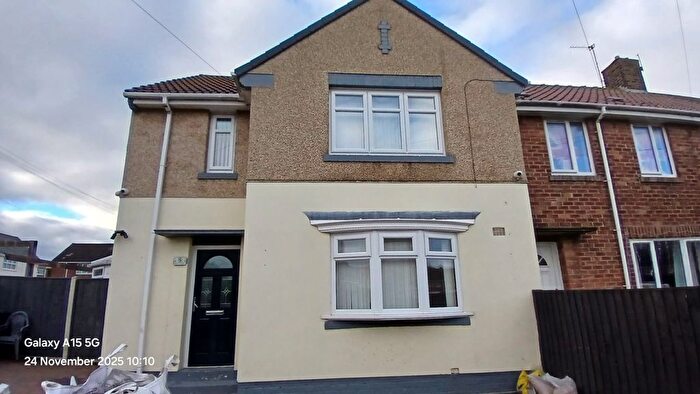 3 Bedroom End Terrace House To Rent In Lamberd Road, Hartlepool, County Durham, TS24
