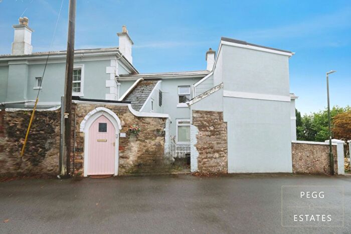 3 Bedroom Flat For Sale In Western Road, Torquay, TQ1