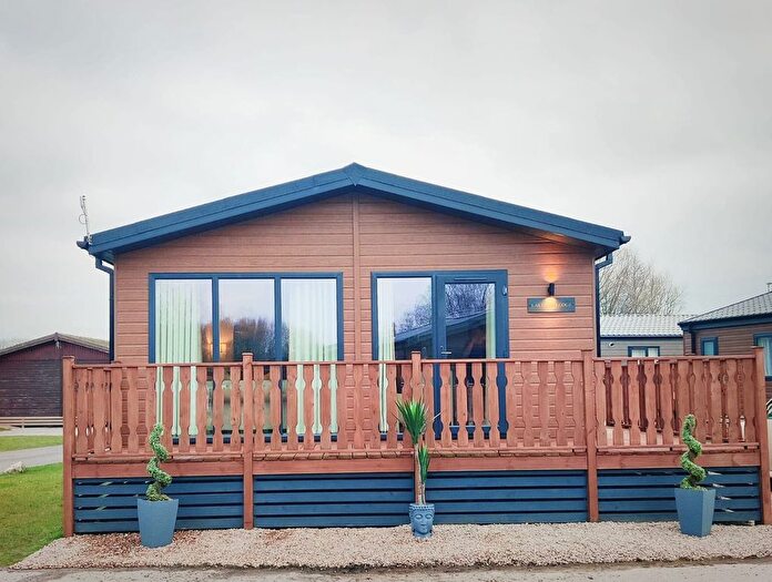 2 Bedroom Lodge For Sale In South Lakeland Leisure Village, Borwick Ln, Warton, Carnforth, LA6