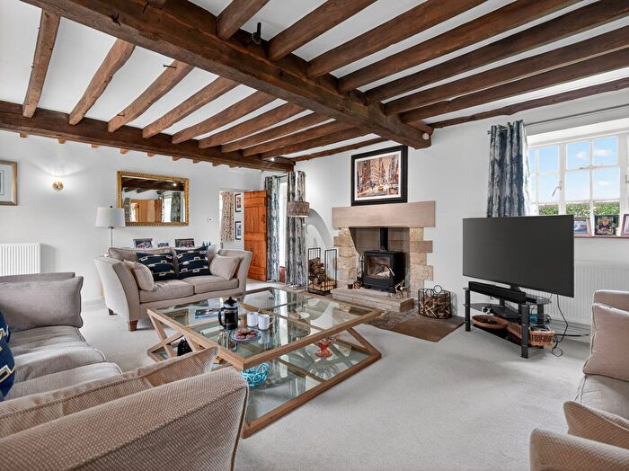 6 Bedroom Detached House For Sale In Warrens Cross, Lechlade, GL7