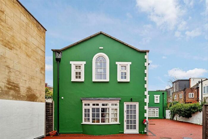 1 Bedroom Flat To Rent In Saville Road, Chiswick, W4