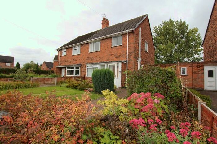 3 Bedroom Semi-Detached House To Rent In Wingate Road, Walsall, WS2