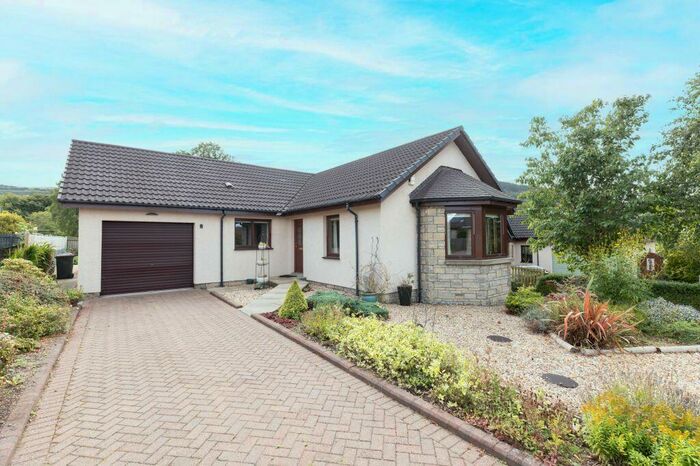 3 Bedroom Bungalow For Sale In Ballo Braes, Abernethy, PH2