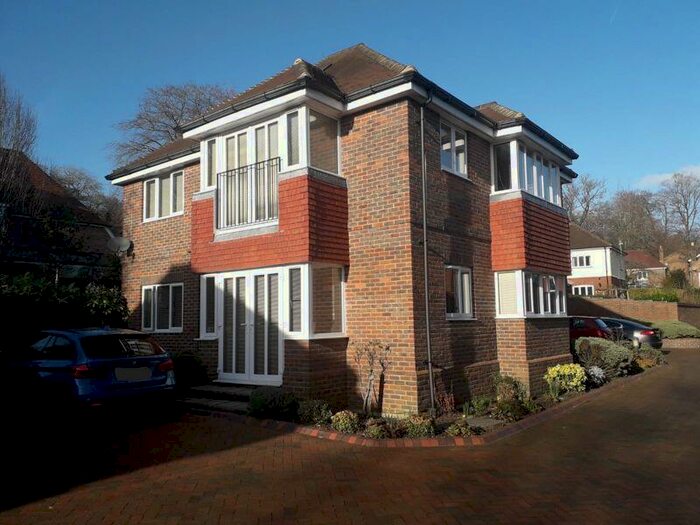 2 Bedroom Apartment To Rent In Central Winchester, SO22