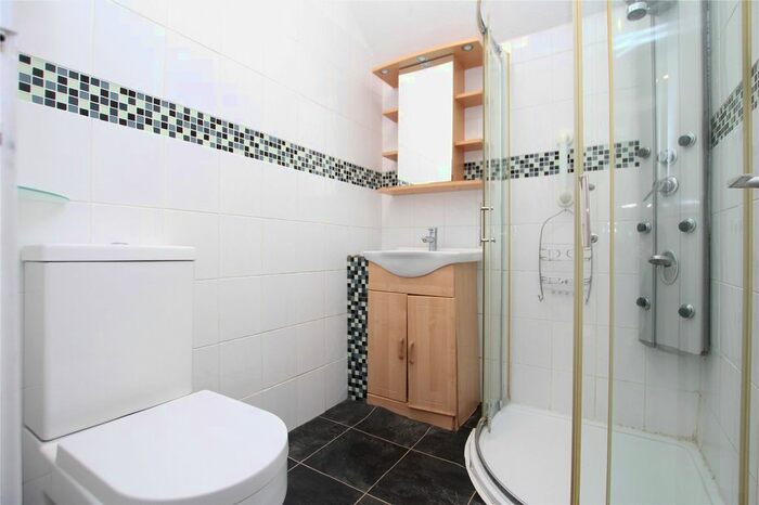 1 Bedroom Flat To Rent In South Street, Tarring, Worthing, West Sussex, BN14