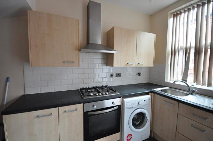 2 Bedroom Terraced House To Rent In Harold Place, Hyde Park, Leeds, LS6
