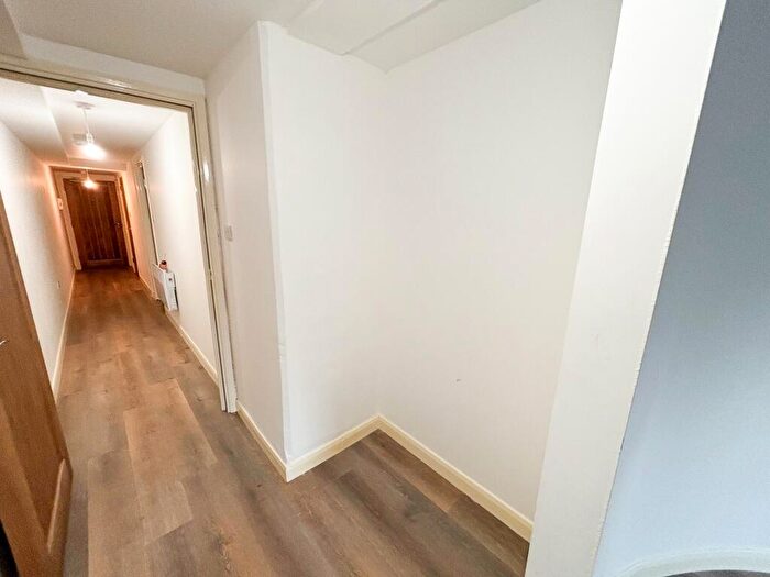 1 Bedroom Flat To Rent In Tomlinson House, Tyburn Road, B24