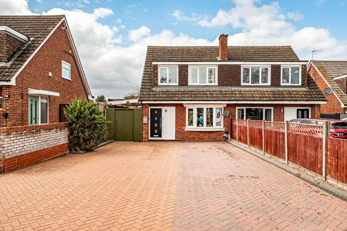 3 Bedroom Semi-Detached House For Sale In Bury Road, Shefford, SG17