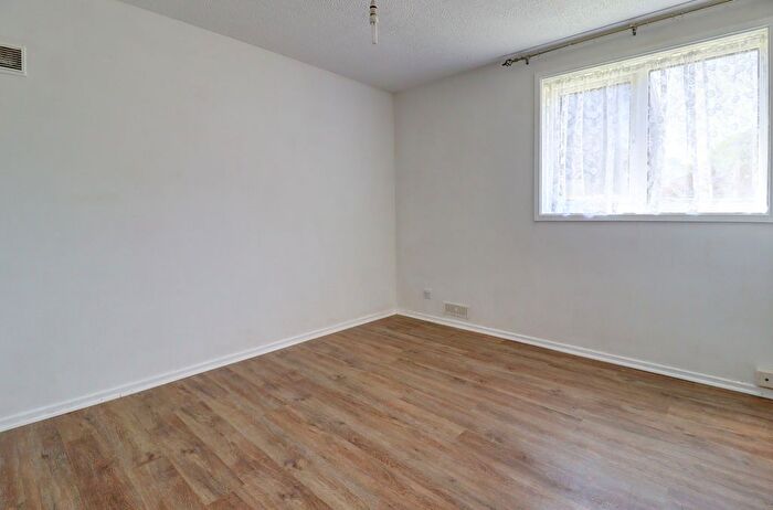 1 Bedroom Flat For Sale In Highfield Court, Hazlemere, High Wycombe, Buckinghamshire, HP15