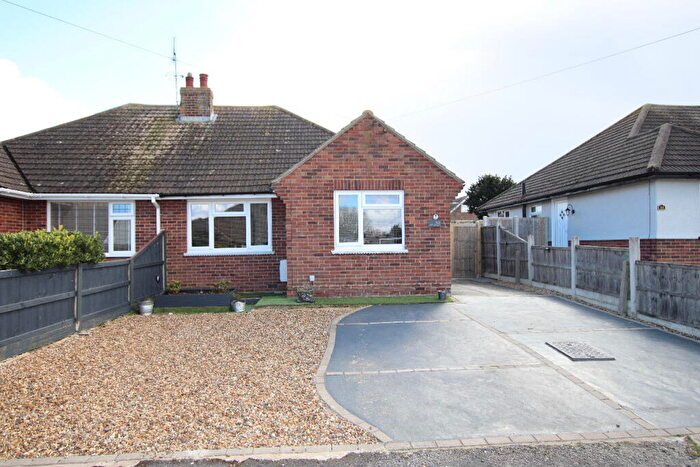 2 Bedroom Bungalow For Sale In Brentwod Road, Holland On Sea, CO15
