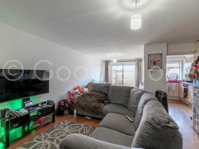 3 Bedroom Terraced House To Rent In All Saints Road, Sutton, Surrey, SM1