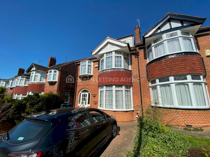 4 Bedroom Semi-Detached House To Rent In Mulgrave Road, London, W5