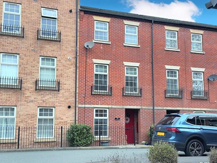 4 Bedroom Town House For Sale In Towpath Way, Spondon, Derby, DE21
