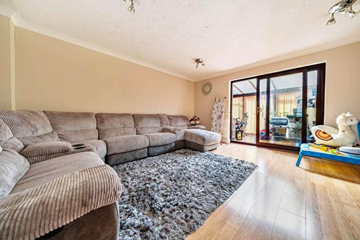 3 Bedroom House For Sale In Pincott Place, Brockley, London, SE4