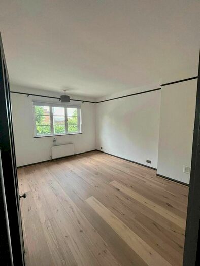 4 Bedroom Semi-Detached House To Rent In Spalding Road, London, SW17