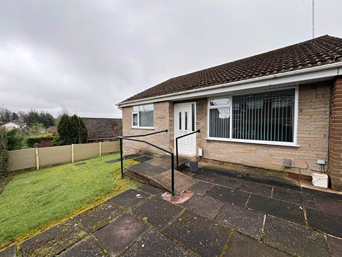 3 Bedroom Detached Bungalow To Rent In Beechwood Drive, Royton, Oldham, OL2