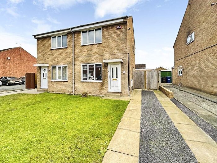 2 Bedroom Semi-Detached House For Sale In Ryedale Way, Selby, YO8