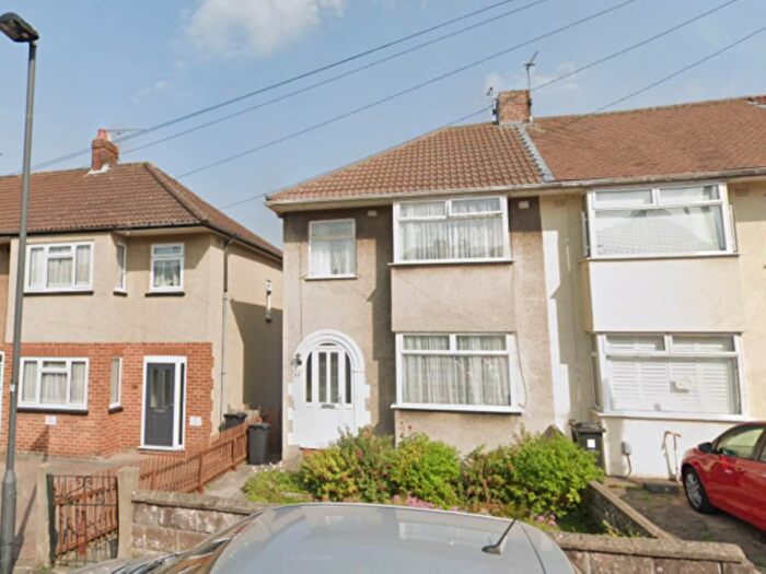 4 Bedroom End Of Terrace House To Rent In Mortimer Road, Northville, Bristol, BS34