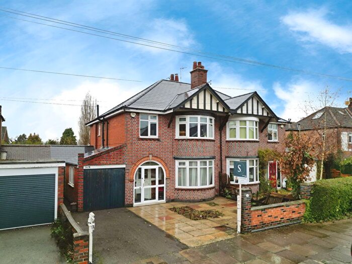 3 Bedroom Semi-Detached House For Sale In Craighill Road, Knighton, LE2